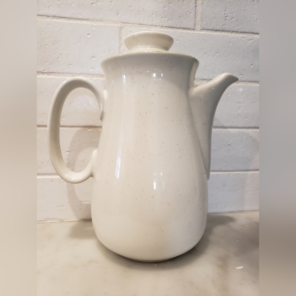 Country Casual Pitcher Coffee Tea Pot